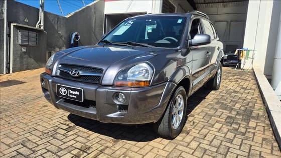 HYUNDAI TUCSON 2.0 MPFI GLS 16V 143CV 2WD FLEX 4P AUTOMÁTICO HYUNDAI TUCSON 2.0 MPFI GLS 16V 143CV 2WD FLEX 4P AUTOMÁTICO